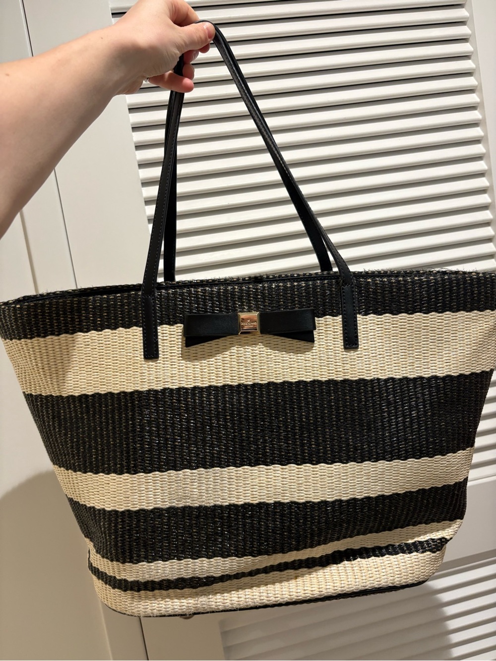 Large Kate Spade Black and Cream Striped Woven Shoulder Tote - Picture 1 of 8